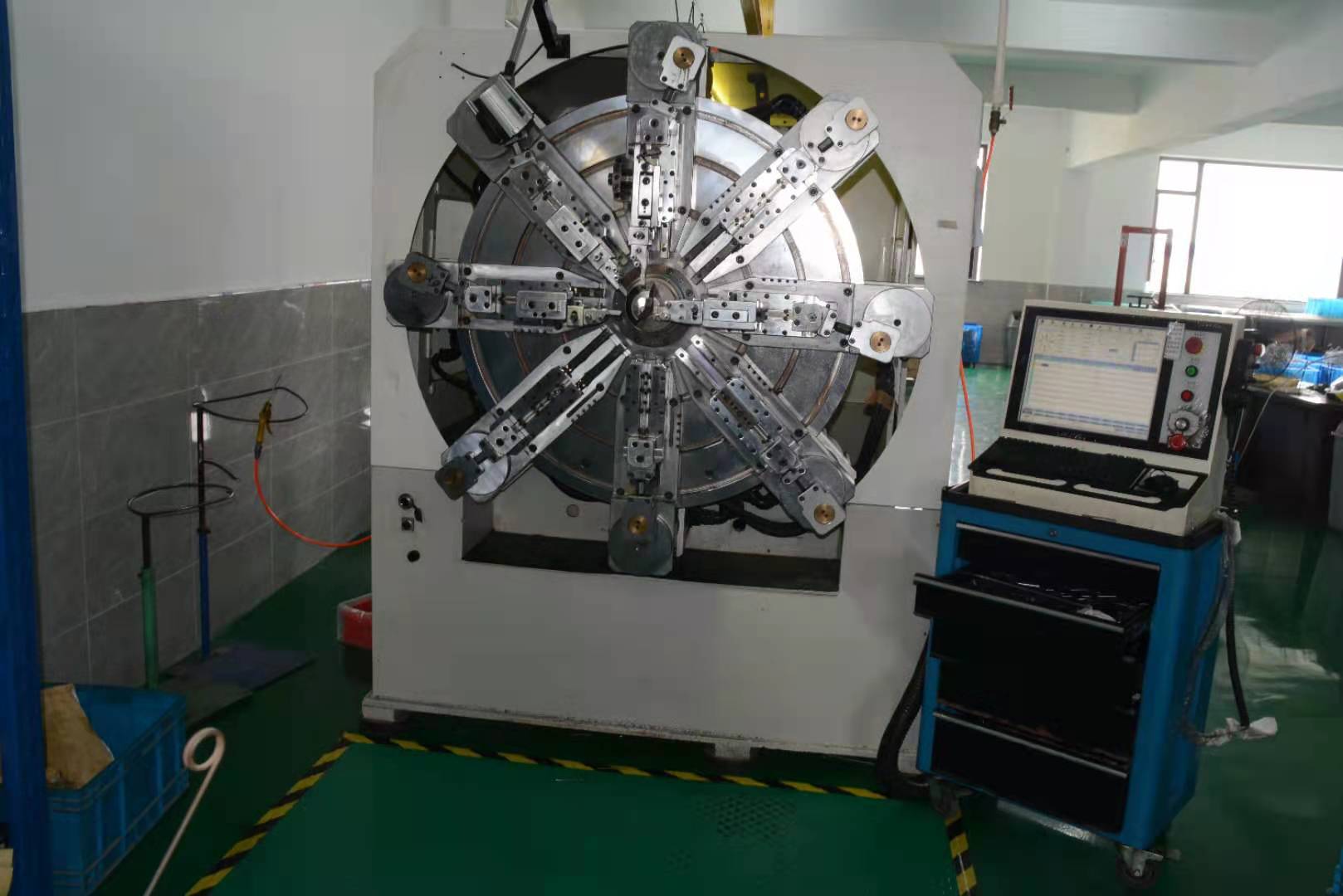 電腦機